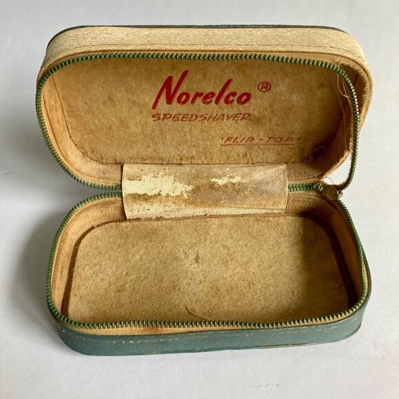 Vintage Norelco Speedshaver Razor Shaver HP1124 w/Case & Papers - Picture 6 of 12